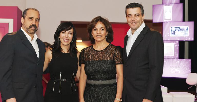Luis Felipe Miranda celebra a mulher nos 125 anos de Avon