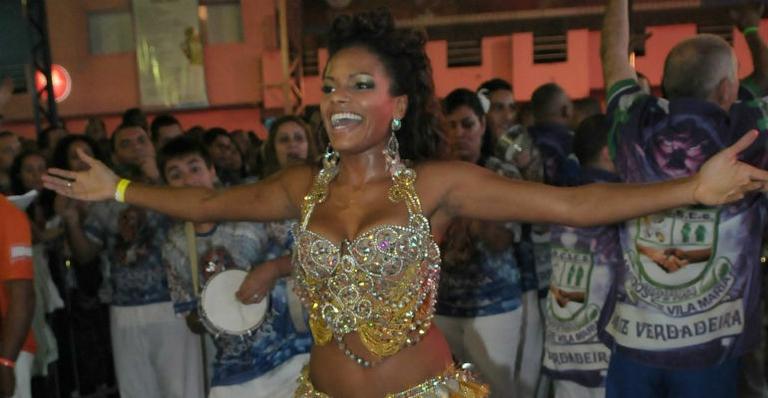 Quitéria Chagas brilha no samba paulista