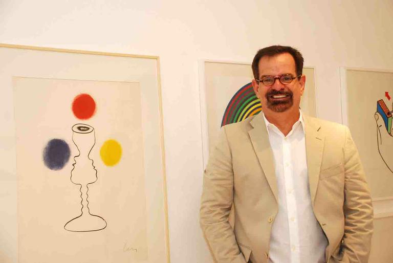 Artes plásticas: exposição reúne vips em SP