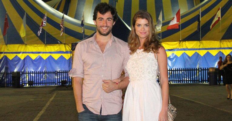 Chega ao fim o namoro de Alinne Moraes e Felipe Simão
