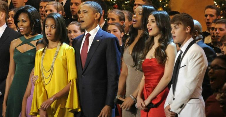 Obama recebe Justin Bieber e Jennifer Hudson em evento de Natal