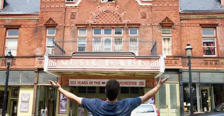 Tiago Abravanel se encanta em Tarrytown