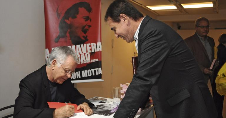 Nelson Motta lança livro sobre Glauber Rocha em São Paulo
