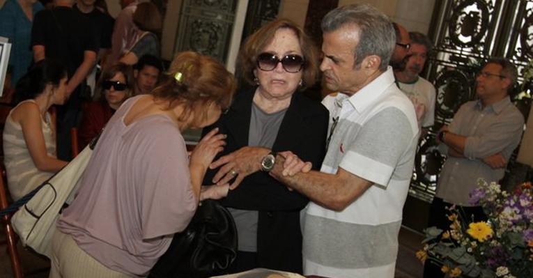 Nathalia Timberg se despede do amigo Sérgio Britto