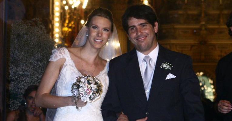 Cacá Bueno e Talita Stoppazzolli se casam no Rio de Janeiro