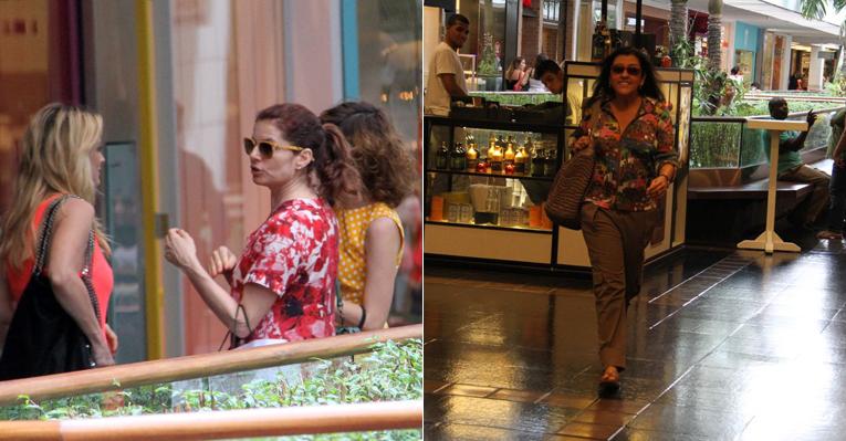 Às vésperas do Natal, Débora Bloch e Regina Casé passeiam por shopping no Rio