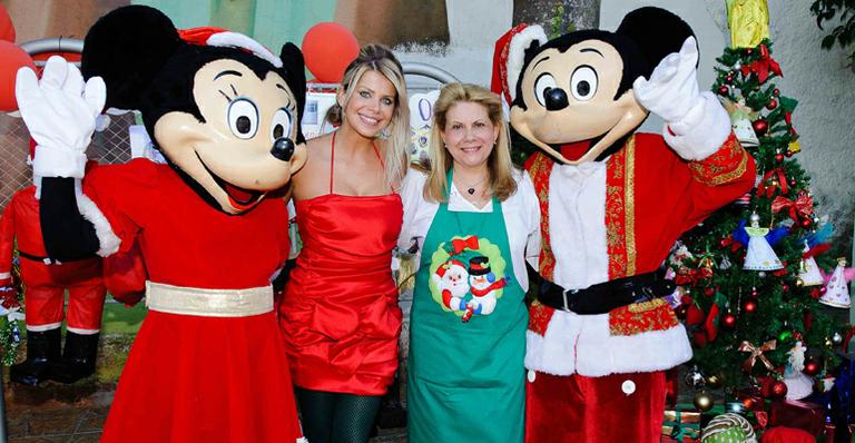 Karina Bacchi participa de Natal solidário com a ONG Florescer