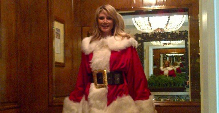 Heidi Klum posa de Mamãe Noel sexy. Veja!