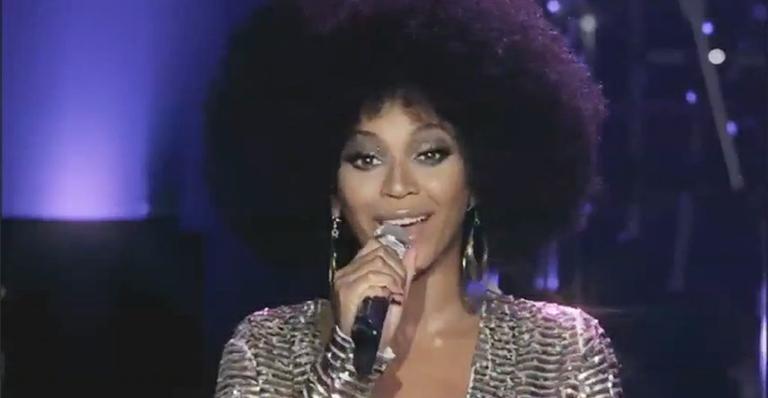 Beyoncé divulga na internet o vídeo de sua performance no tributo a Michael Jackson