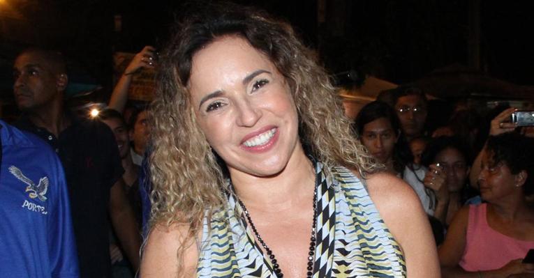 Daniela Mercury adia coletiva em Salvador por causa da greve da polícia militar