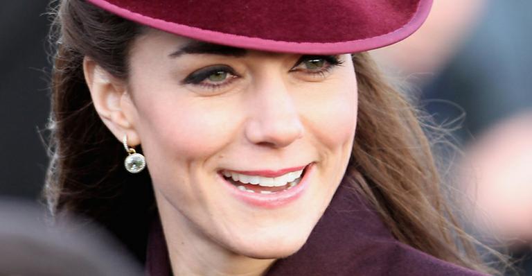 Príncipe William teria presenteado Kate Middleton com brincos no Natal