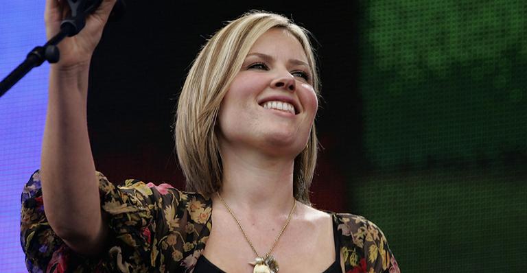 Cantora Dido anuncia que deu à luz o primeiro filho em julho