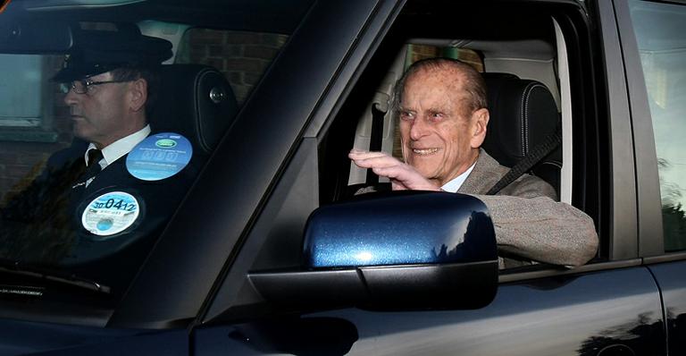 Príncipe Philip recebe alta após cirurgia no coração