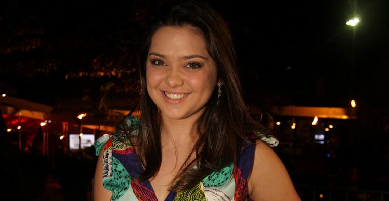 Saiba a preparação de Polliana Aleixo para viver tenista na TV