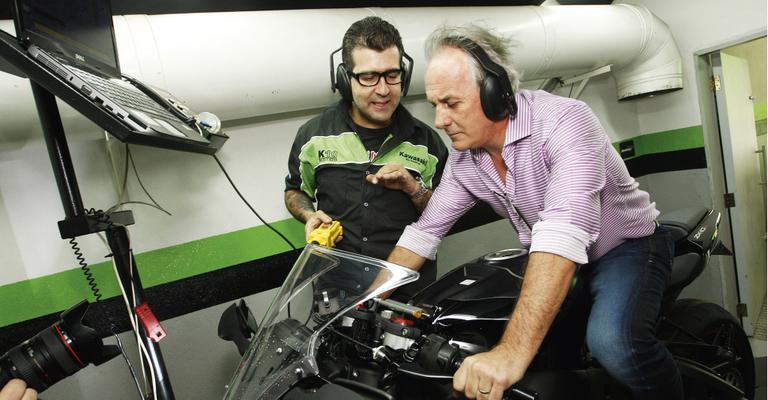 Otávio Mesquita em ritmo de aventura com sua nova moto