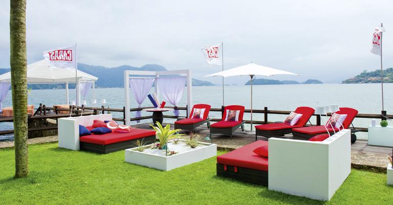 Decoração da Ilha de CARAS: Deck Croissant
