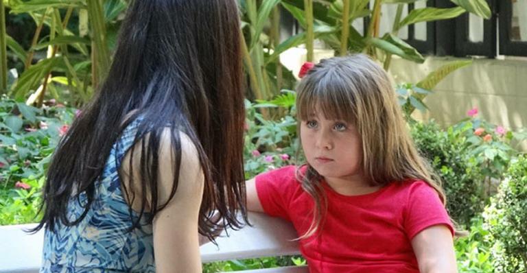 Júlia quer ficar com Manu em ‘A Vida da Gente’