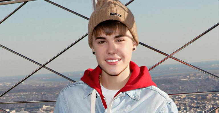 Justin Bieber lança música de Ano Novo