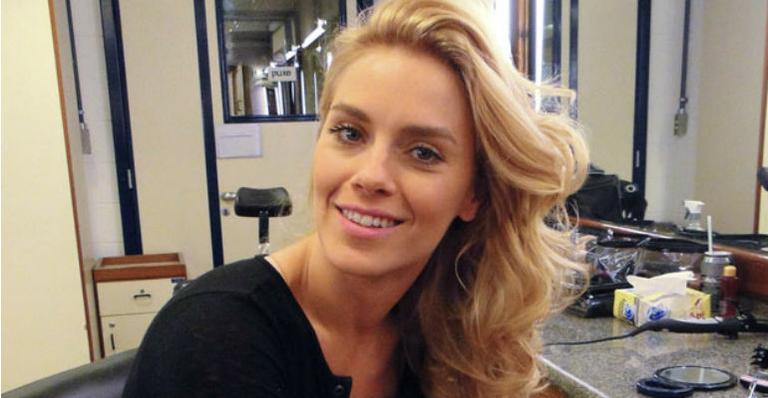 Carolina Dieckmann ‘nem liga para papparazzi’