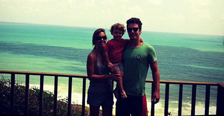 Thiago Rodrigues e família curtem viagem ao nordeste
