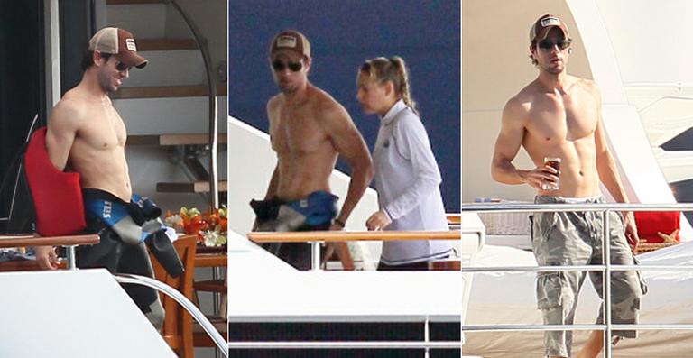 Enrique Iglesias exibe boa forma em férias com Anna Kournikova