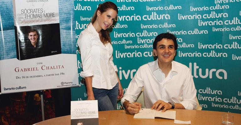 Gabriel Chalita lança livro em São Paulo