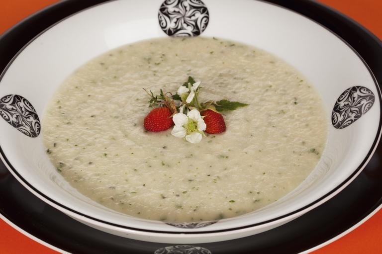 Cozinha Econômica: Sopa de alho-poró e batata