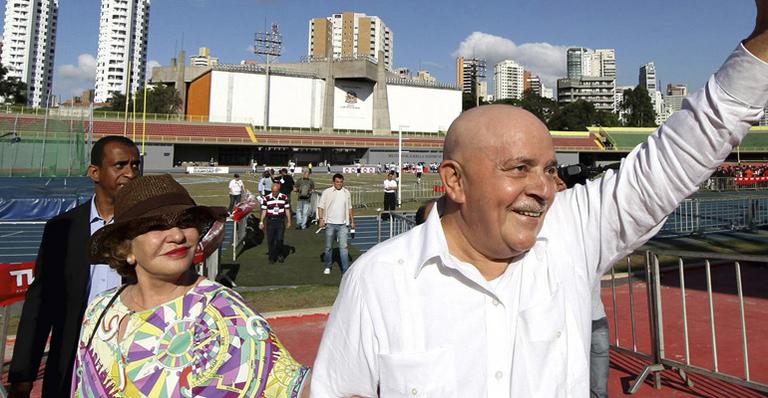 Ex-presidente Lula começa sessões de radioterapia em São Paulo