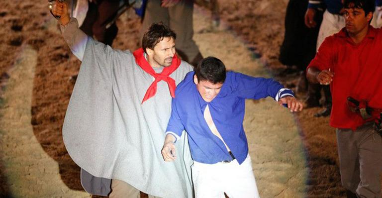 Murilo Rosa e Nanda Costa vivem personagens da história brasileira