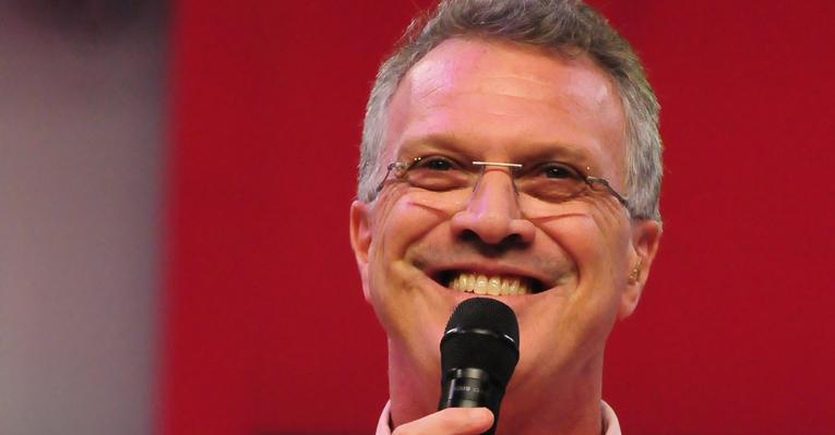 Pedro Bial considera os participantes do BBB12 uma ‘turma forte’