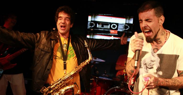 Tico Santa Cruz e George Israel agitam noitada carioca