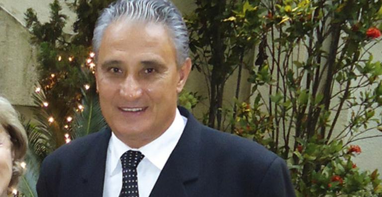Técnico do Corinthians, Tite passa bem após cirurgia de hérnia
