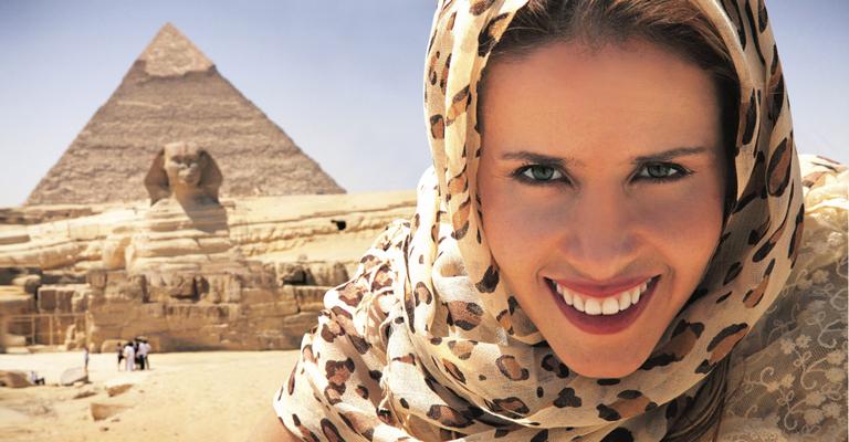 Aventuras da atriz Leona Cavalli no Egito