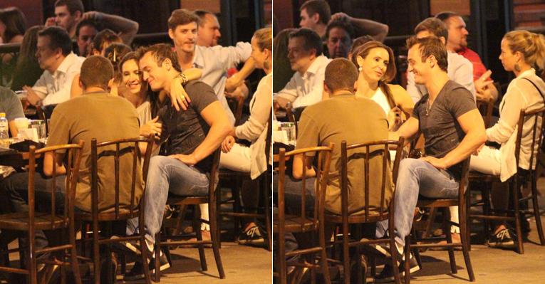 Maurren Maggi e Diego Hypólito badalam com amigos no Rio