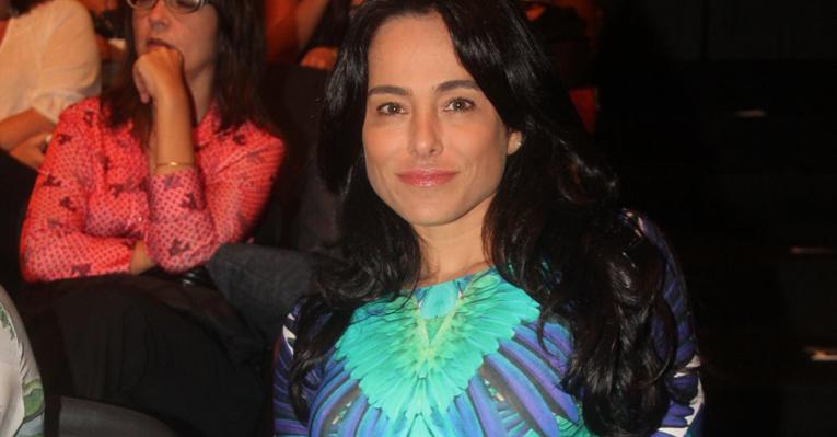 Cássia Linhares prefere roupas mais confortáveis para poder bagunçar com sua filha