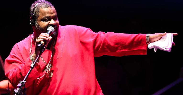 Arlindo Cruz traz o show ‘Batuques e Romances’ a São Paulo