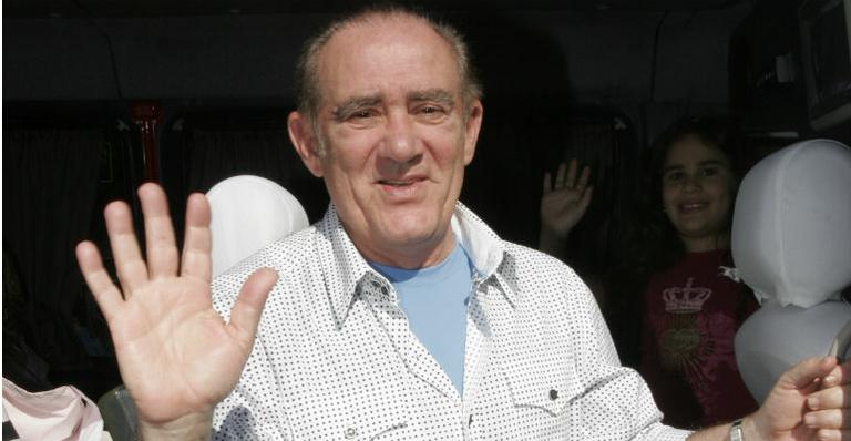 Renato Aragão faz 77 anos; reveja fotos