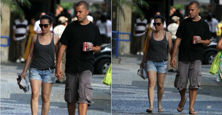 Alessandra Negrini passeia com novo namorado, João Wainer