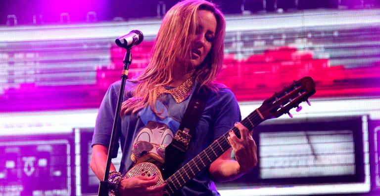 Claudia Leitte adianta novidades para o Festival de Verão
