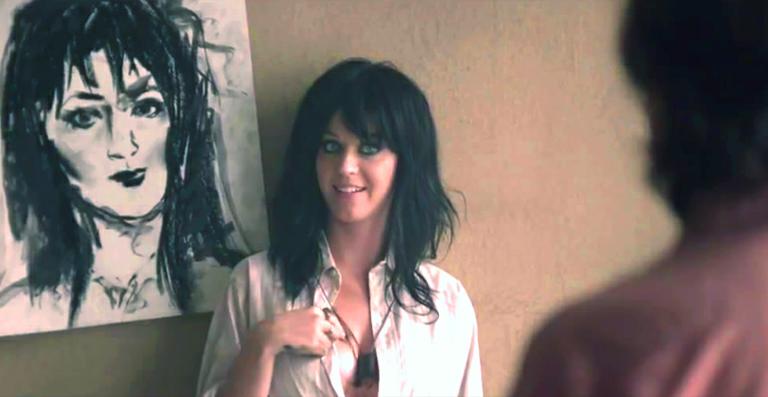 Katy Perry não desiste e lança versão para tirar recorde de Michael Jackson