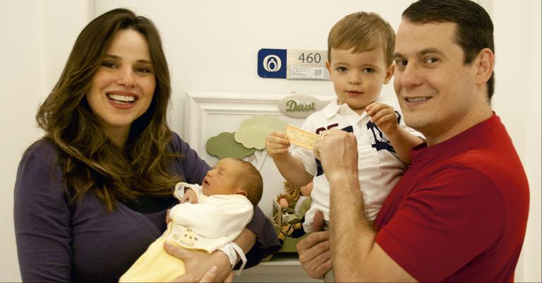 Jornalista Adriana de Castro apresenta o filho Davi