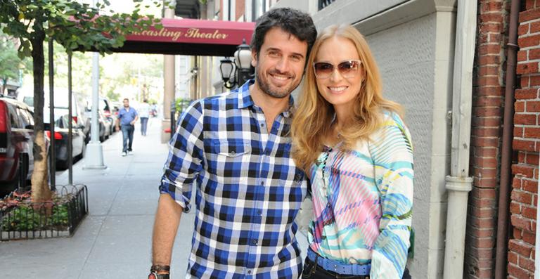 Ao lado de Angélica, Eriberto Leão visita escola onde estudou teatro em Nova York