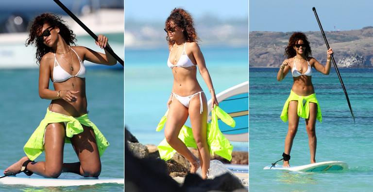 Rihanna mostra sua boa forma nas águas do Havaí