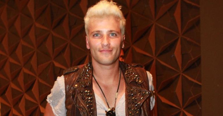 ‘Uso shampoo e condicionador da Giovanna’, diz Bruno Gagliasso