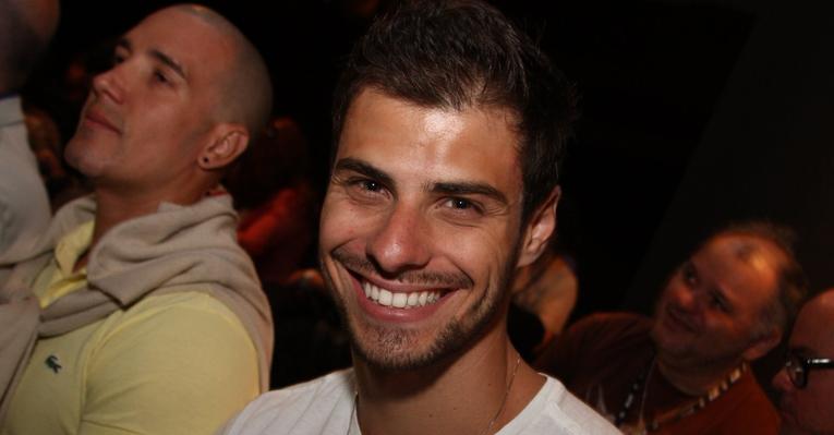 Mister Brasil Lucas Malvacini e o ciúme de Bárbara Evans: ‘Nem um pouco’