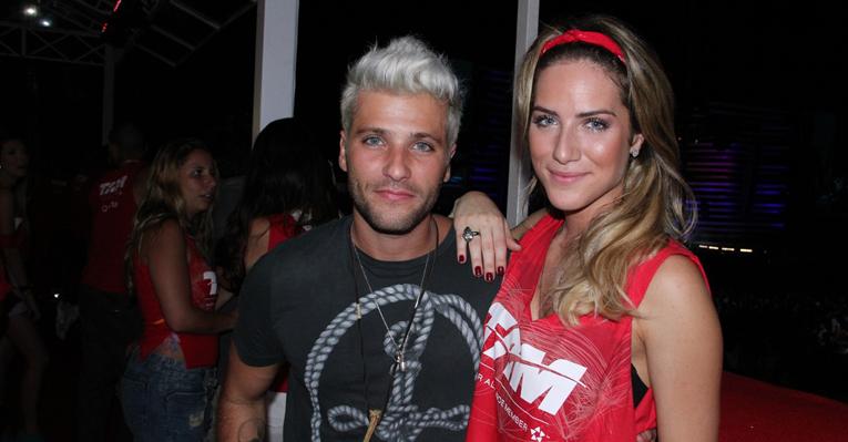 Giovanna Ewbank e Bruno Gagliasso curtem festival em Salvador