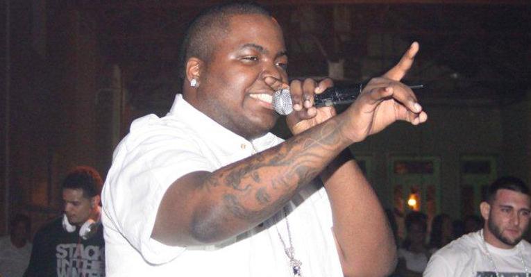 Recuperado de acidente, Sean Kingston volta aos palcos e faz show no Rio