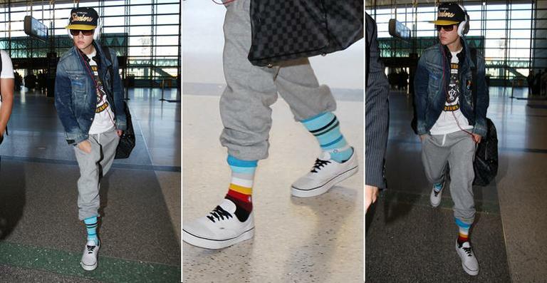 Justin Bieber aparece com meias coloridas em Los Angeles
