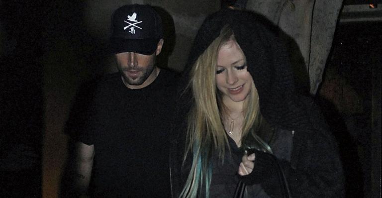 Avril Lavigne e Brody Jenner aparecem juntos e desmentem boatos de término