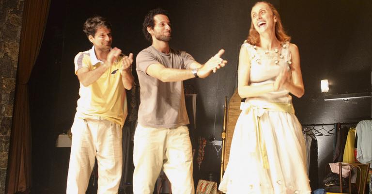 Betty Gofman na pele de Zezé Macedo em tributo